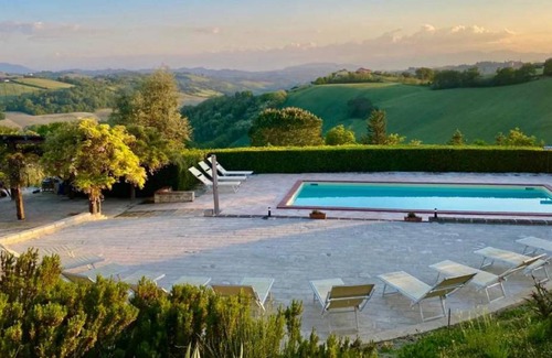 Ponzano di Fermo House | 800 m² House ∙ 13 bedrooms ∙ 29 guests