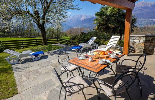 Colico Piano Apartment | 82 m² Apartment ∙ 3 bedrooms ∙ 8 guests