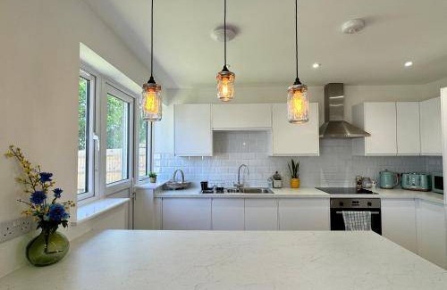 Bicester Bed & Breakfast | 89 m² Bed and breakfast ∙ 3 bedrooms ∙ 15 guests