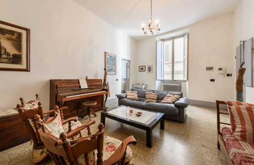 Santa Croce Apartment | 90 m² Apartment ∙ 2 bedrooms ∙ 4 guests