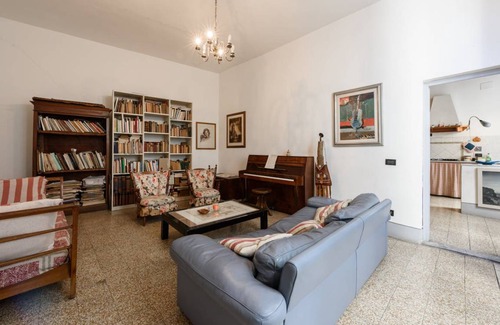 Santa Croce Apartment | 90 m² Apartment ∙ 2 bedrooms ∙ 4 guests