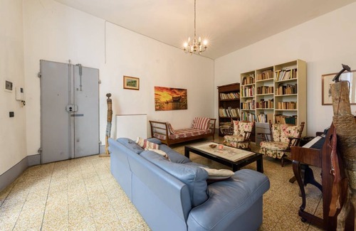 Santa Croce Apartment | 90 m² Apartment ∙ 2 bedrooms ∙ 4 guests