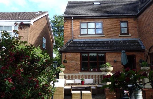 Barnt Green Bed & Breakfast | 98 m² Bed and breakfast ∙ 127 guests