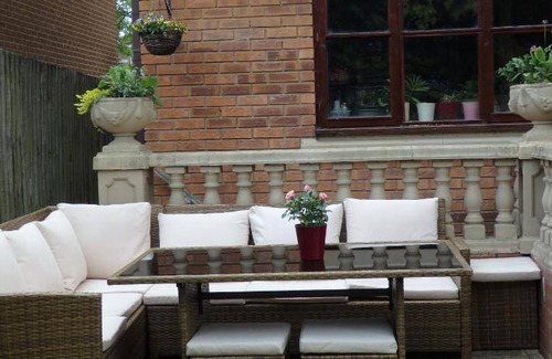 Barnt Green Bed & Breakfast | 98 m² Bed and breakfast ∙ 127 guests
