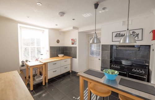 Port Isaac House | A beautiful, double-fronted terrace house situated in Port Isaac.