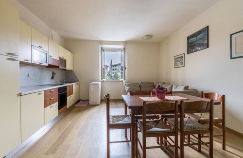 Grado Historic Centre Apartment | Apartment 'Al Porticciolo' with Sea View, Balcony and Air Conditioning