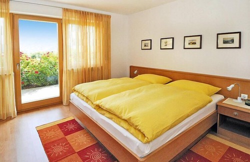 Silandro Apartment | Apartment in Schlanders with garden