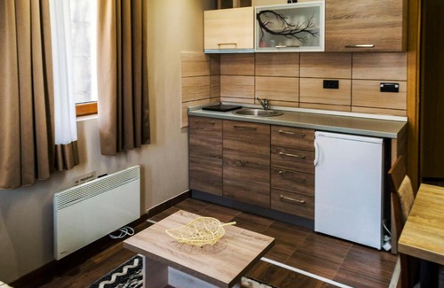 Lisina Apartment | Apartment Petrovic br.4 Milmari D