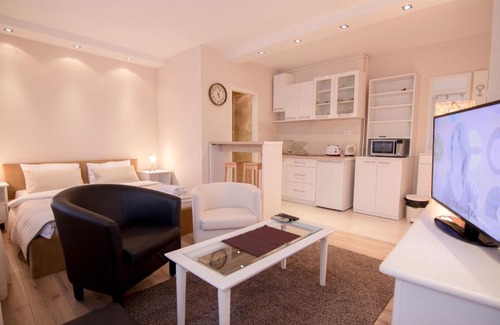 Vracar Apartment | Apartment Resavska