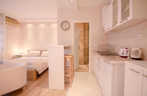 Vracar Apartment | Apartment Resavska