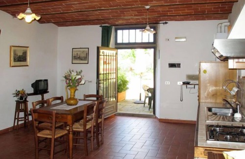 Pian di Sco Apartment | Apartment Villa Monnalisa in Pian di Scò - 4 persons, 1 bedrooms
