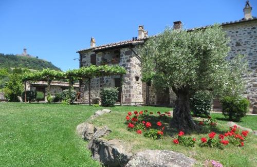 Radicofani Apartment | Appartamento Melograno in casale con piscina - Val d'Orcia
