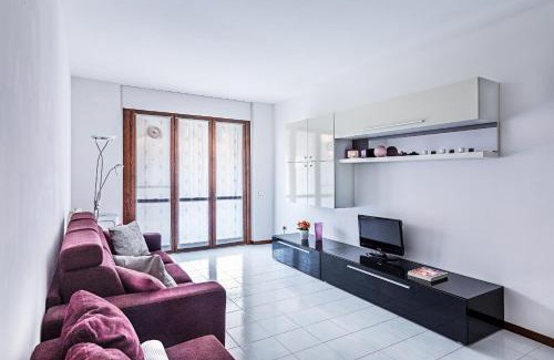 Colombare Apartment | Artemisia B1 Apartment by Wonderful Italy