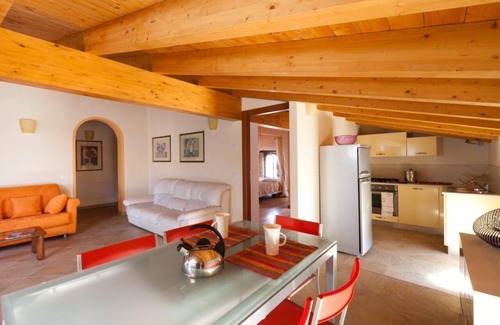San Felice del Benaco Hostel | ATTIC LUXURY APT. private terrace Castle view