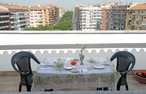 Tuscolano Apartment | Attico luminoso terrazza Metro A Aria Cond WiFi