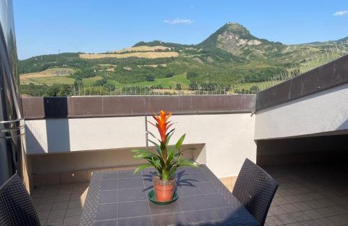 Novafeltria Apartment | Attico Panoramico in Centro a Novafeltria