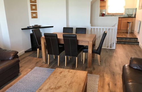Newquay House | Beach view Town House,sea views,5 mins to beach ,free wifi,Family & pet friendly