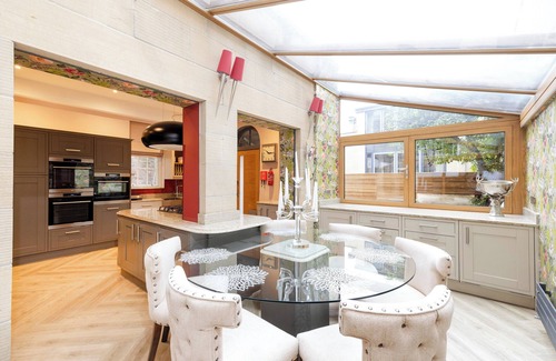 New Town Apartment | Beautiful 3 bed Apt. on York Place