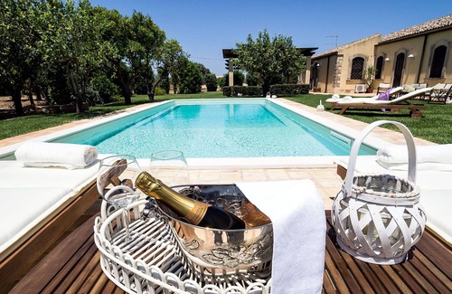 Carrozziere Villa | Beautiful private villa for 8 guests with private pool, A/C, WIFI, TV and terrace