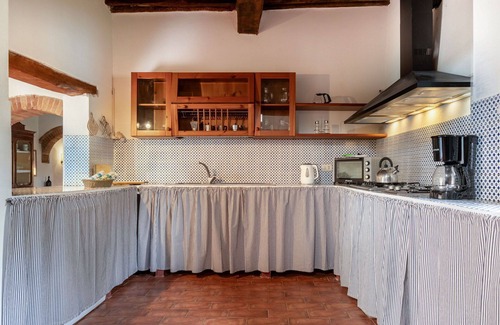Lilliano Villa | Beautiful villa for 10 people with private pool, A/C, WIFI, TV and panoramic view