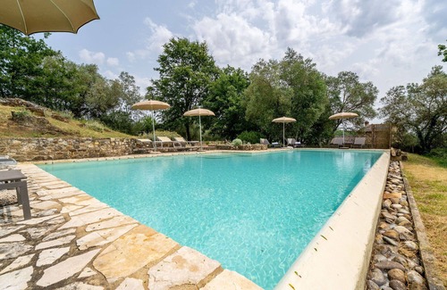 Lilliano Villa | Beautiful villa for 10 people with private pool, A/C, WIFI, TV and panoramic view