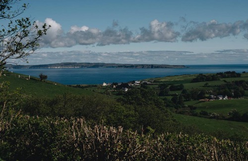 Ballycastle Cottage | Cabin ∙ 3 bedrooms ∙ 7 guests