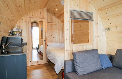Kilmaluag Cottage | Cabin ∙ 1 bedroom ∙ 2 guests
