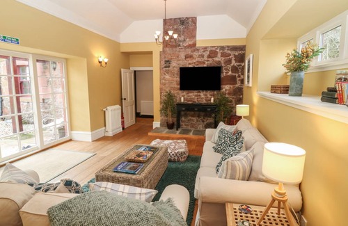 Aberargie Cottage | Cabin ∙ 2 bedrooms ∙ 4 guests