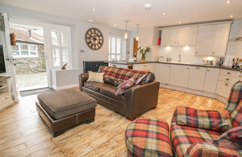 Ambleside Cottage | Cabin ∙ 2 bedrooms ∙ 4 guests