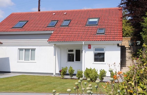 Helston Cottage | Cabin ∙ 2 bedrooms ∙ 4 guests