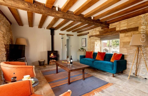 Nympsfield Cottage | Cabin ∙ 2 bedrooms ∙ 4 guests