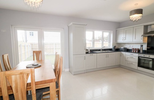 Culmore Cottage | Cabin ∙ 4 bedrooms ∙ 7 guests