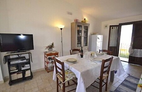 Avola Apartment | Casa Morna: A graceful apartment situated at a short distance from the beach, with Free WI-FI.