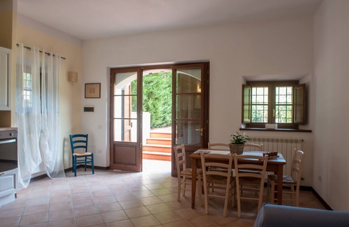 Villabuona House | CASALE LA FATA, FAUNA, comfortable apartment in Casale Toscano with swimming pool