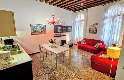 San Marco Apartment | Charming canal view apart few steps from San Marco Square, quiet hidden corner