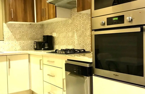 Hivernage Apartment | Chic winterizing apartment close to all amenities!