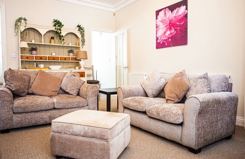 Middlesbrough House | Contractor house, sleeps 5, close to bars and restaurant's, long stays available