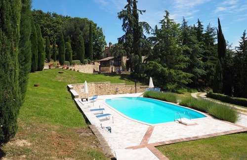 San Gimignano Apartment | Cosy apartment for 6 guests with pool, WIFI and panoramic view, close to San Gimignano