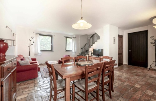 Povoletto House | Cosy apartment in villa for 4 guests with A/C, pool, WIFI, TV, terrace and pets allowed