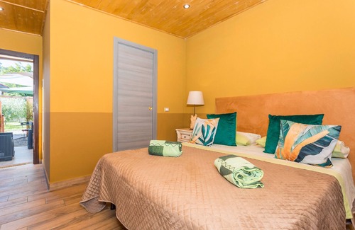 Mitogio House | Country House 'Kina' with Private Pool, Wi-Fi and Air Conditioning