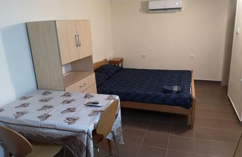 Kac Apartment | Cozy apartment for short term rent.