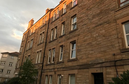 Dalry Apartment | Dalry Flat