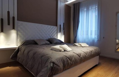 San Polo Apartment | Deluxe 3 Bedroom Flat in Rialto