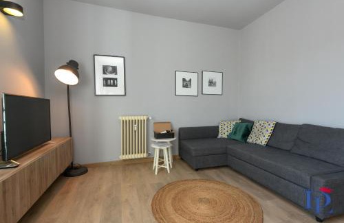 Desenzano del Garda Apartment | DesenzanoLoft Official Partner Homes & Villas by Marriott Bonvoy - Smiling in Desenzano Lake View