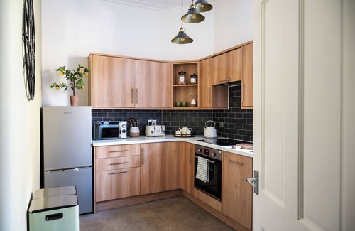 Birnam Apartment | Entire Cosy 2-Bed Apartment in Birnam, Dunkeld