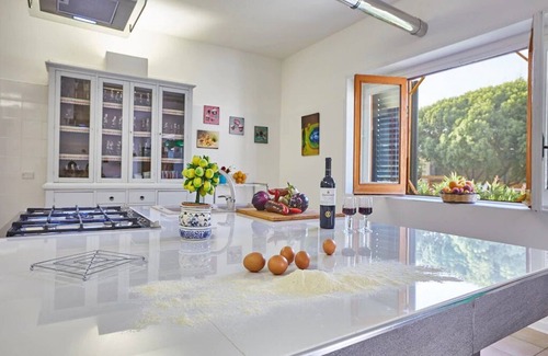 Modica Villa | Family Villa Morenanoemi with Sea View, Pool, Garden, Terrace & Balcony