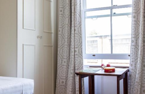 Islington Apartment | Gibson Square by Onefinestay