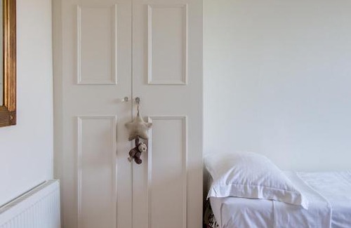 Islington Apartment | Gibson Square by Onefinestay