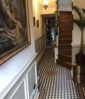 Finsbury Apartment | Gorgeous 1-bed Garden Flat in Wilmington Square, near King's Cross