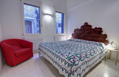 Dorsoduro Apartment | GUGGENHEIM NEXT 10pax, Aircond, Wifi - cute!